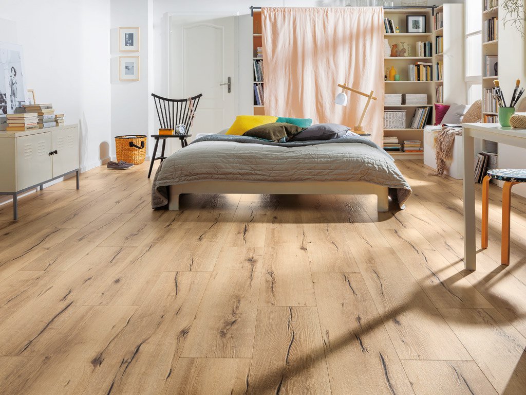 Ламинат Haro Tritty 100 Gran Via 4V Дуб Италика Крем 530693 2200×243×8 фото в интерьере Ламинат Haro Tritty 100 Gran Via 4V Дуб Италика Крем 530693 2200×243×8 фото в интерьере